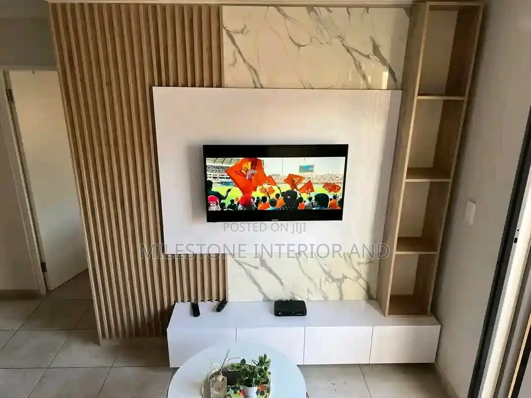 High Quality Tv Panel With Suspended Console and Shelves