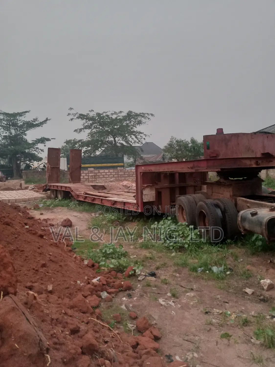 100 Tons Triple Axle 40 Ft Lowbed Back Only