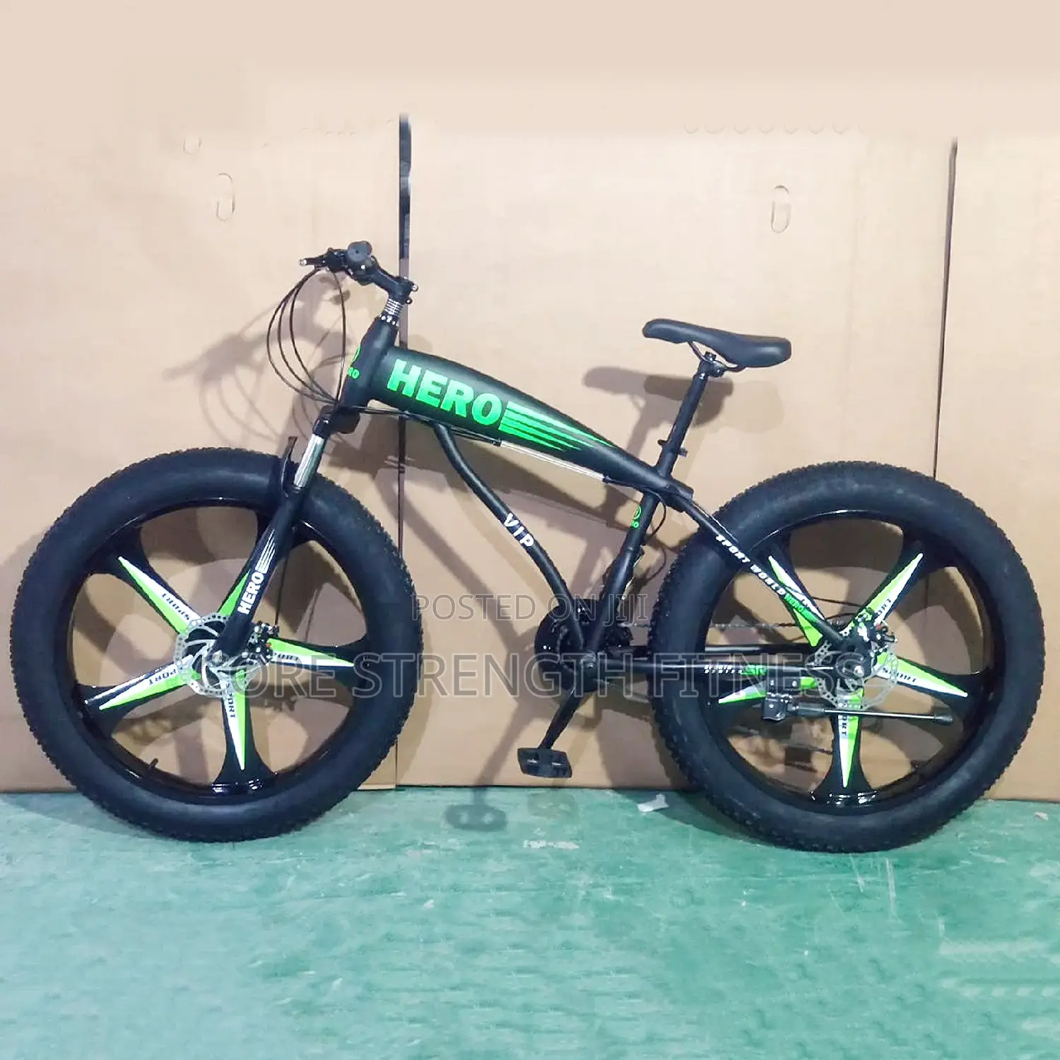 Hummer Road Mountain Bicycle With Fat Tyre and Alloyed Rim