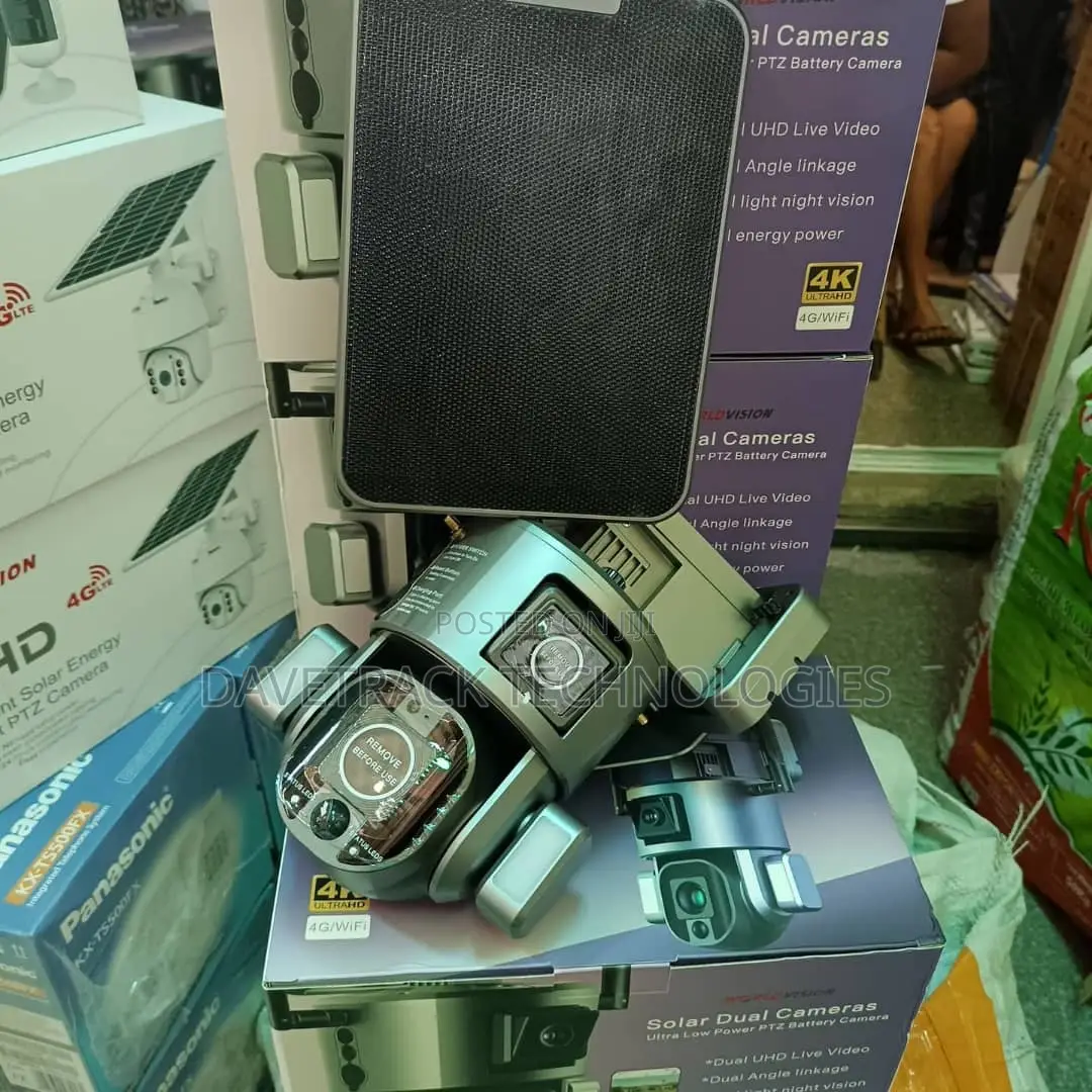 Double Less 4G Solar PTZ 8mp Camera