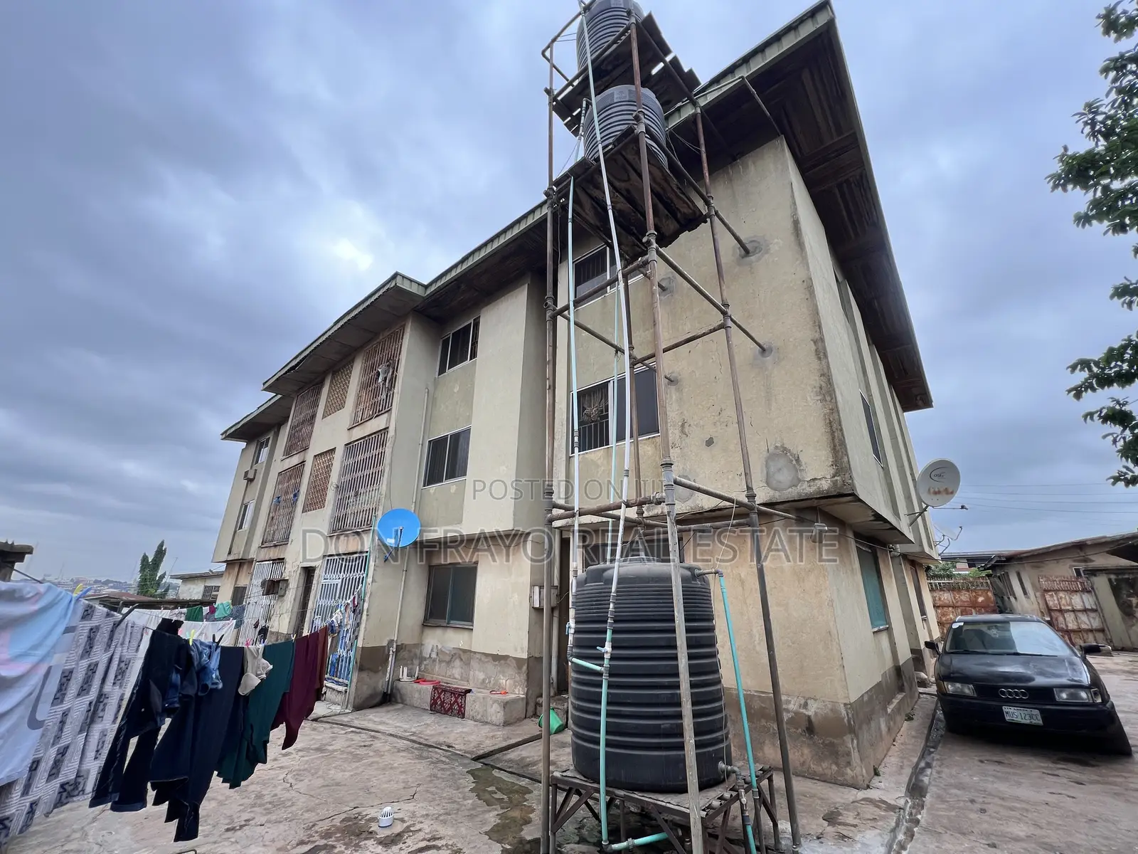 18bdrm Block of Flats in Near Iwo Road, Ibadan for sale