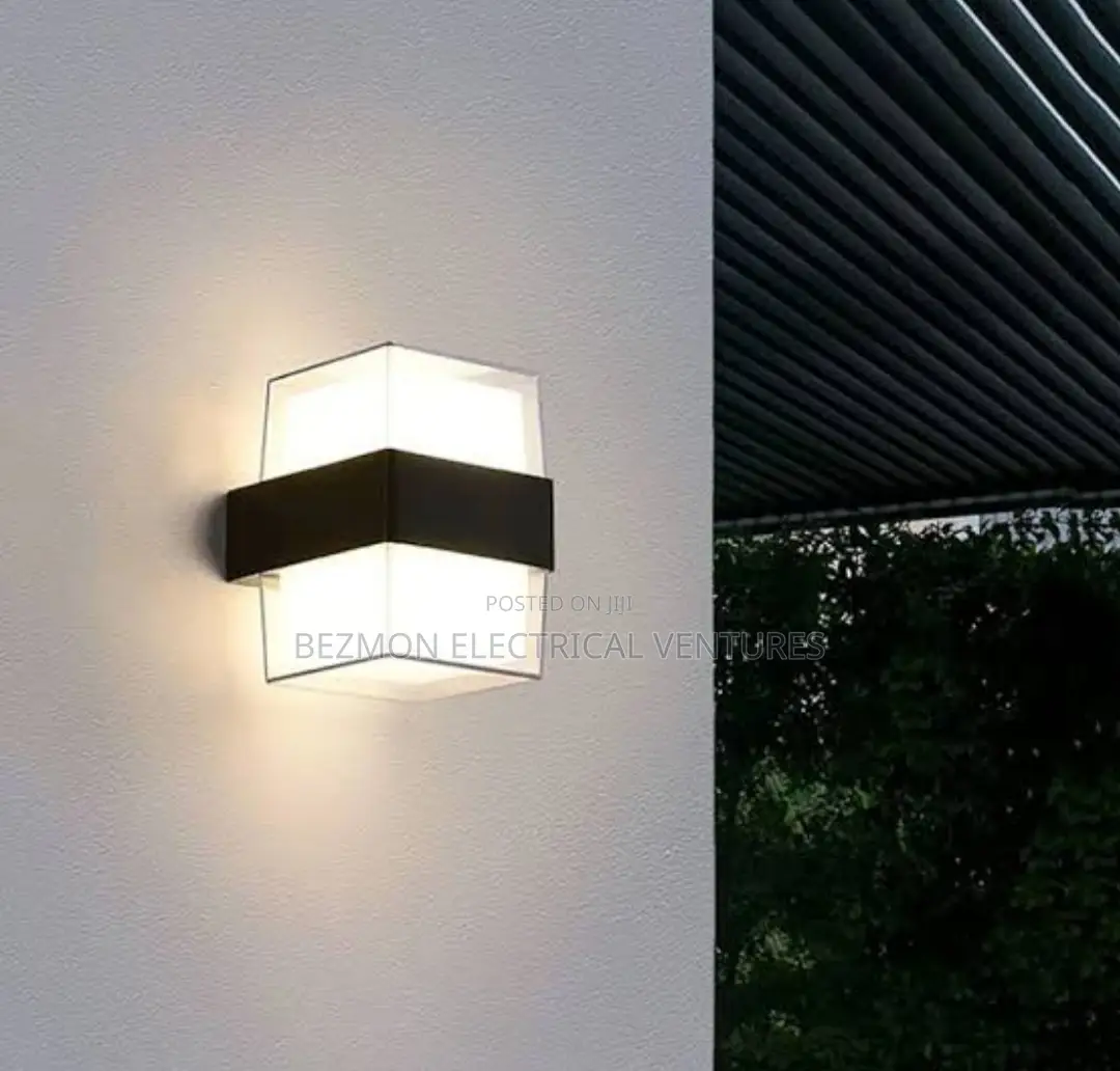 Quality Fence Light