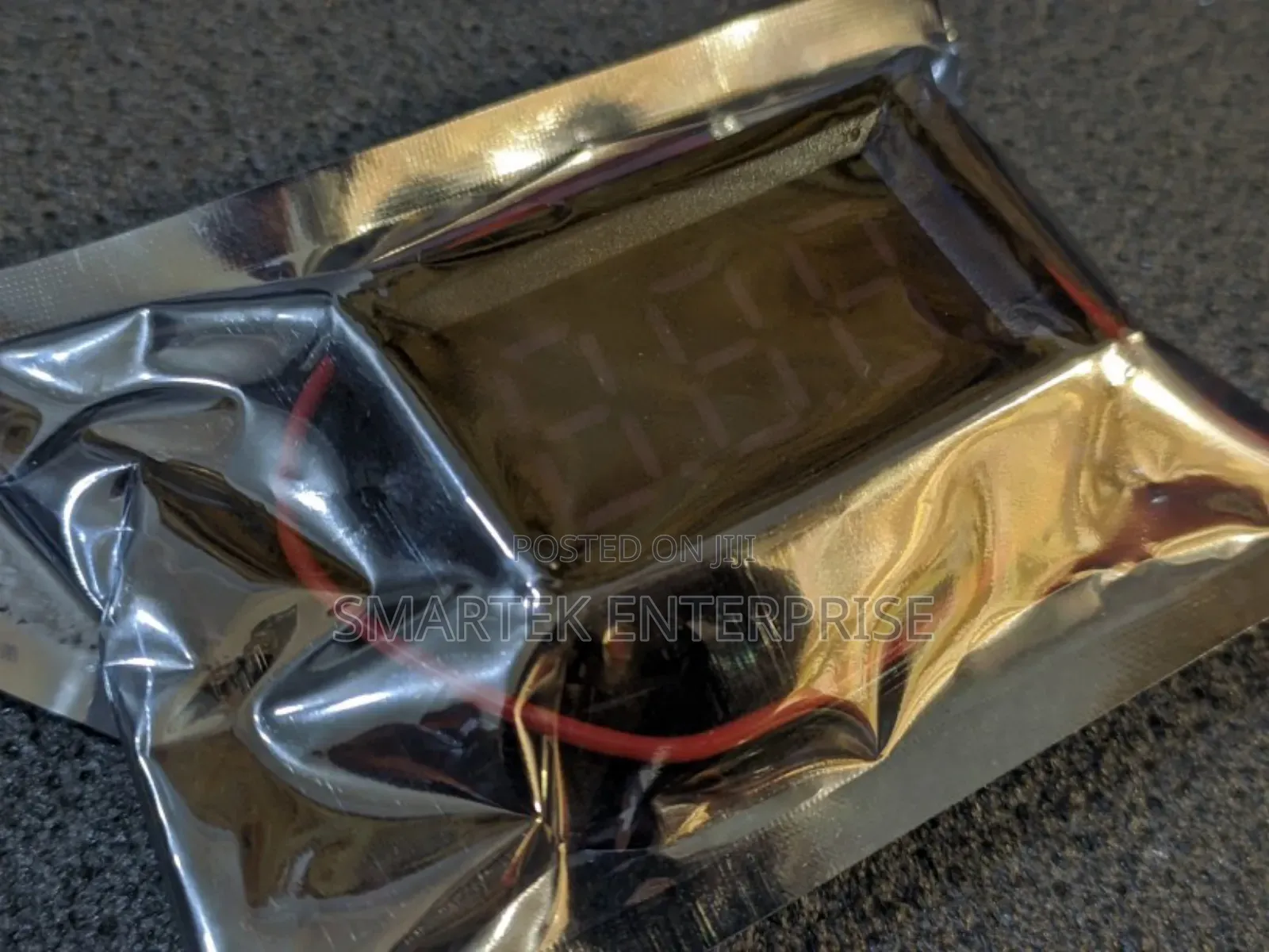 DC DIGITAL VOLTMETER 4.5v-30v (Not Additional Power Needed)