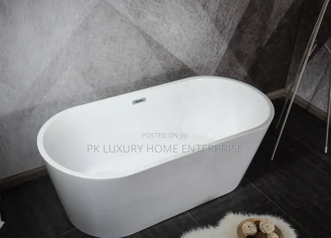 England White Free Standing Bathtub