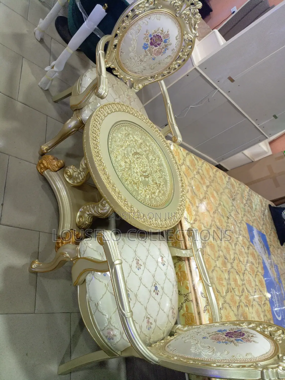 Your Italian Royal You and Me Coffee Dinning Seating