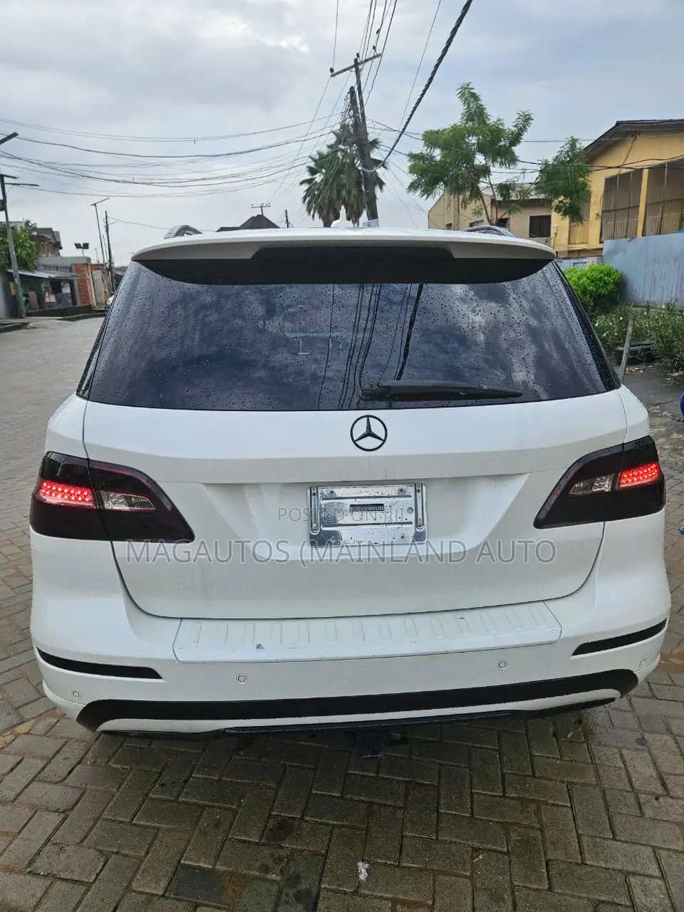 Mercedes-Benz M Class ML350 4dr SUV (3.5L 6cyl 7A) 2014 White