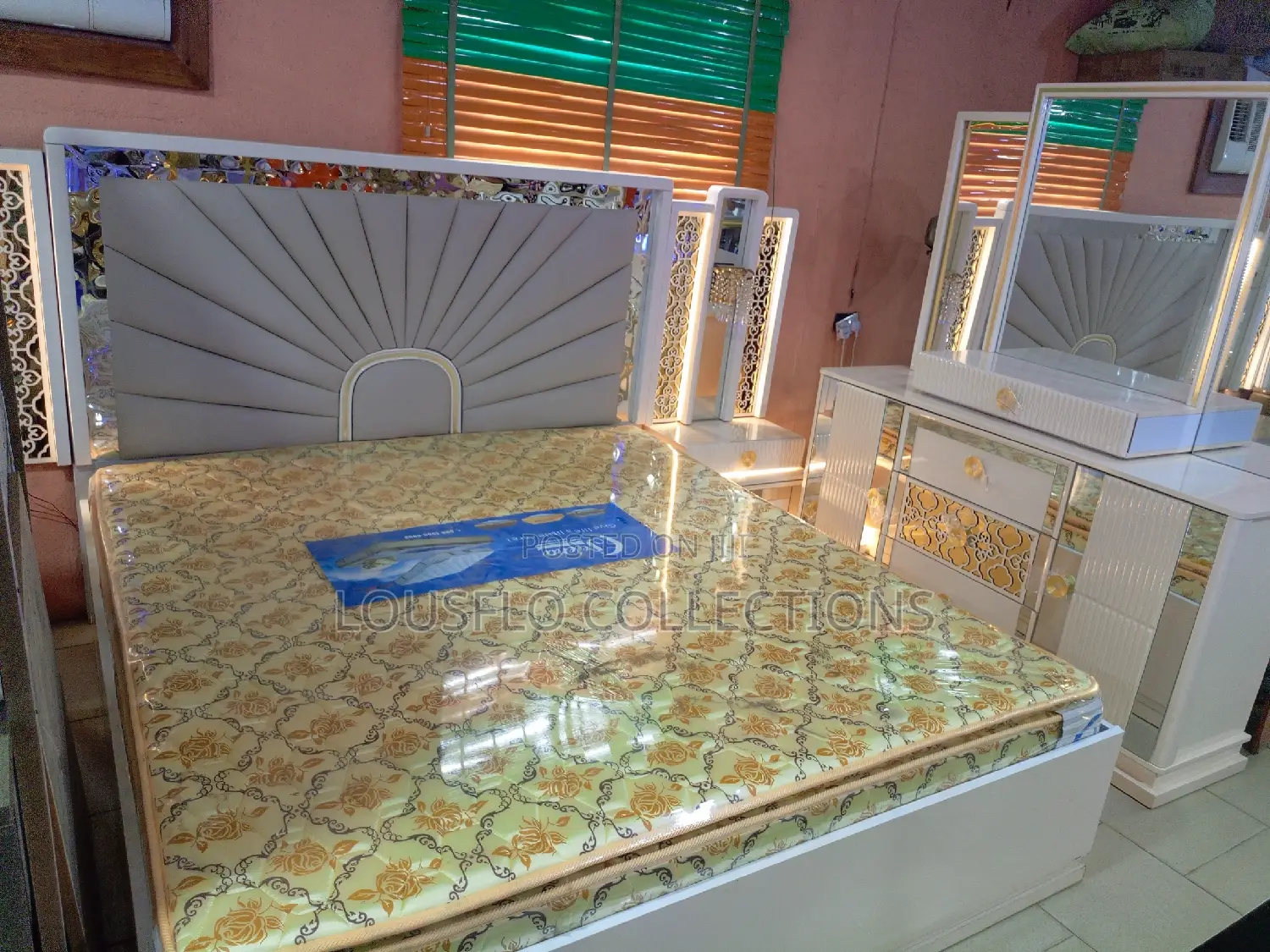 Turkish Quality Bed With Conso and Mirror