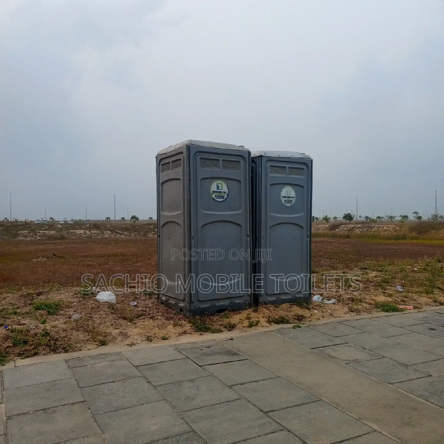Rent Premium Mobile Toilets: Comfort on the Go