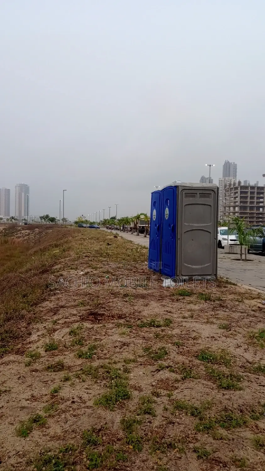 Rent Premium Mobile Toilets: Comfort on the Go
