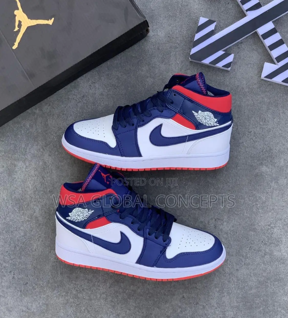 Jordan 1 Mid USA Sneakers