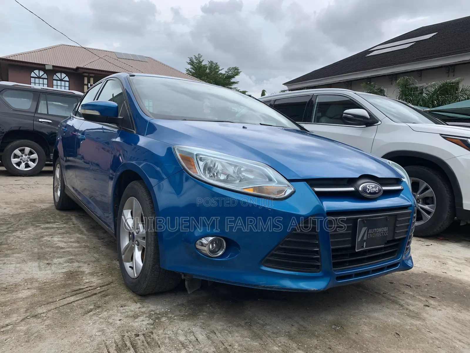 Ford Focus SE Sedan FWD (2.0L 4cyl 5M) 2012 Blue