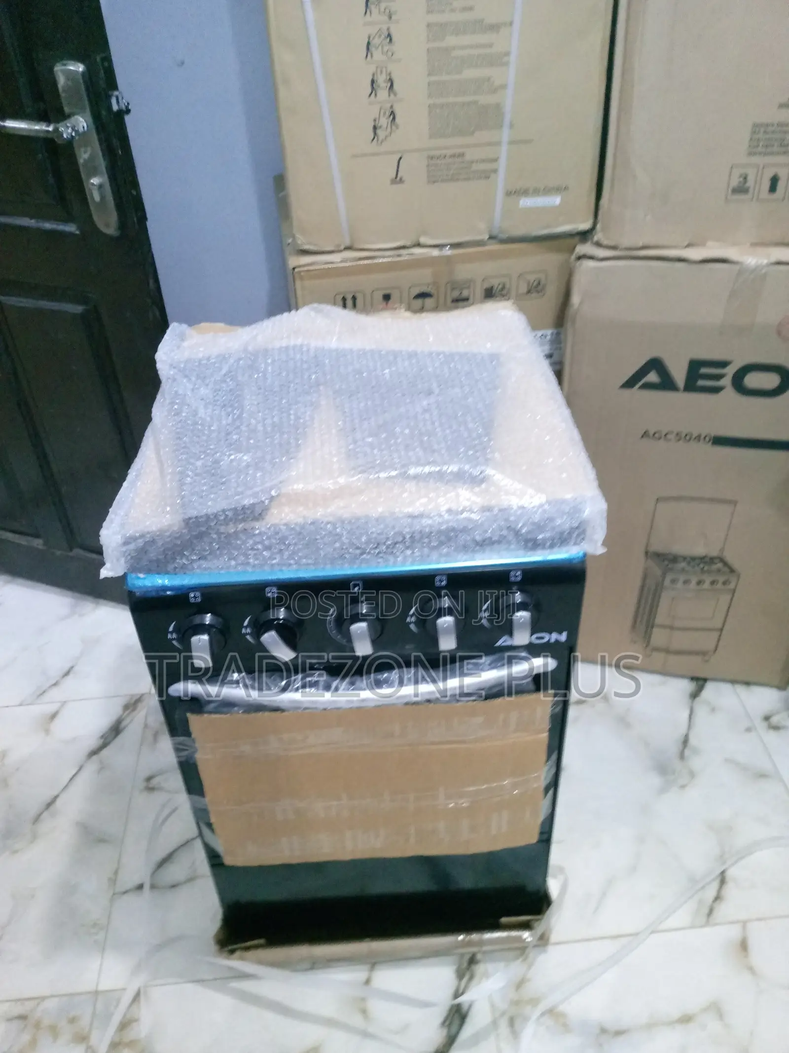 Standard Aeon 4 Gas Burner 50X50 Standing Cooker