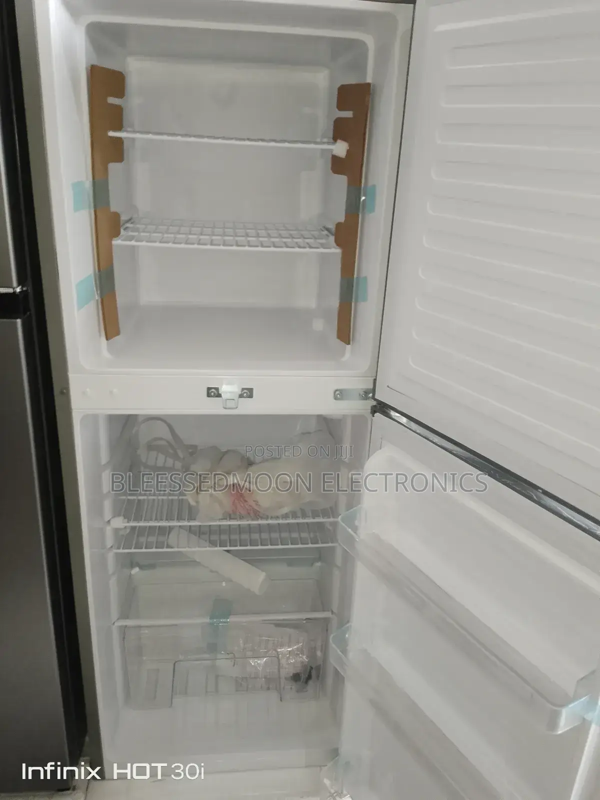 Skyrun Inverter Standing Fridge Bigger Freezer Compartment