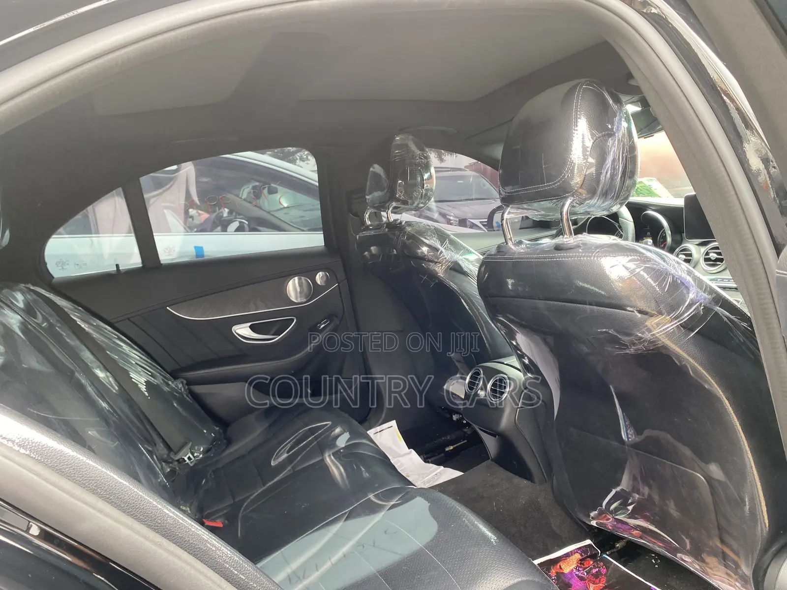 Mercedes-Benz C300 2016 Black