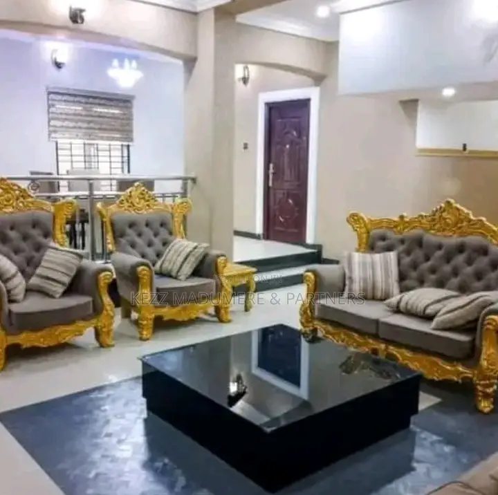 Furnished 6bdrm Duplex in Akanawu Estate , for sale