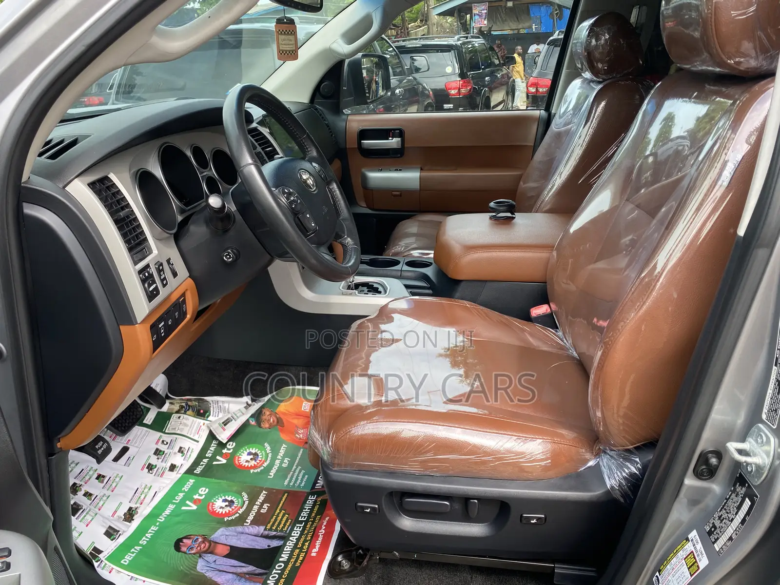 Toyota Sequoia 2013 Silver