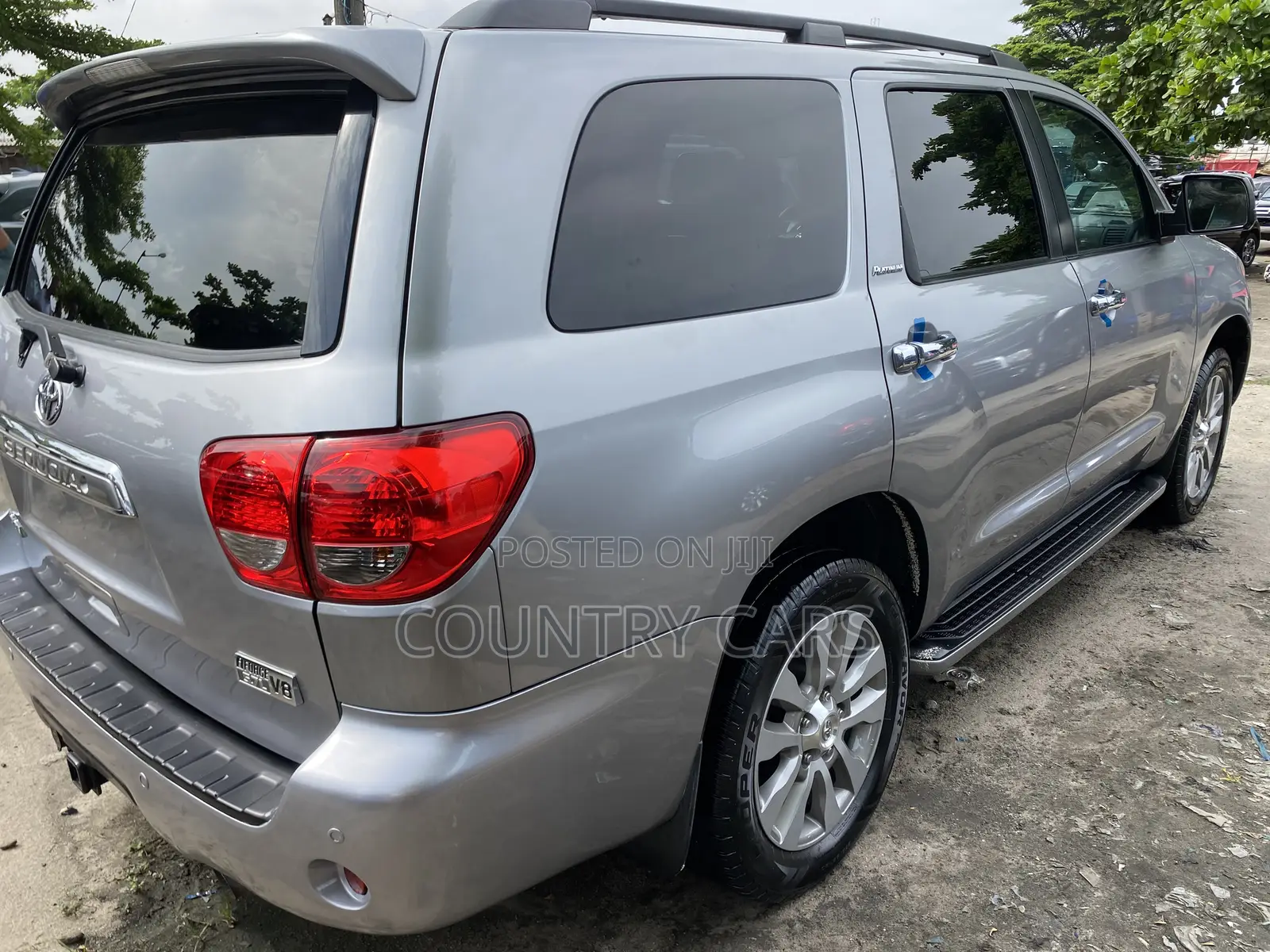 Toyota Sequoia 2013 Silver