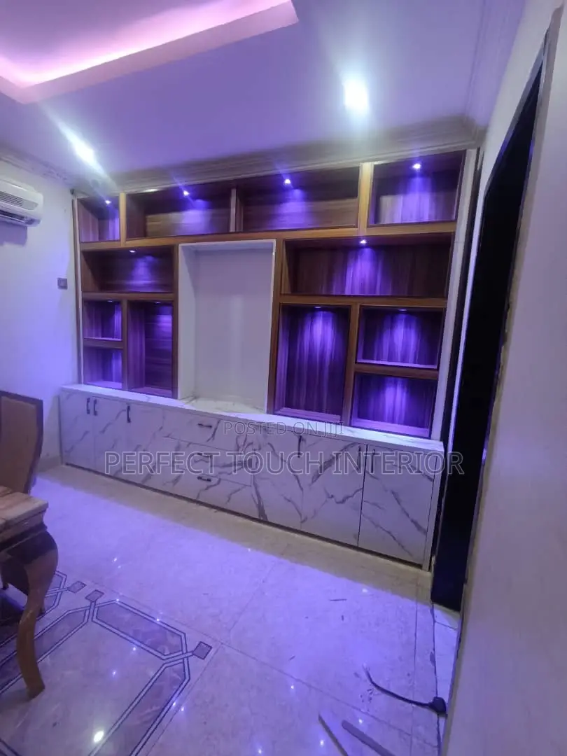 Wine Bar With Lightings