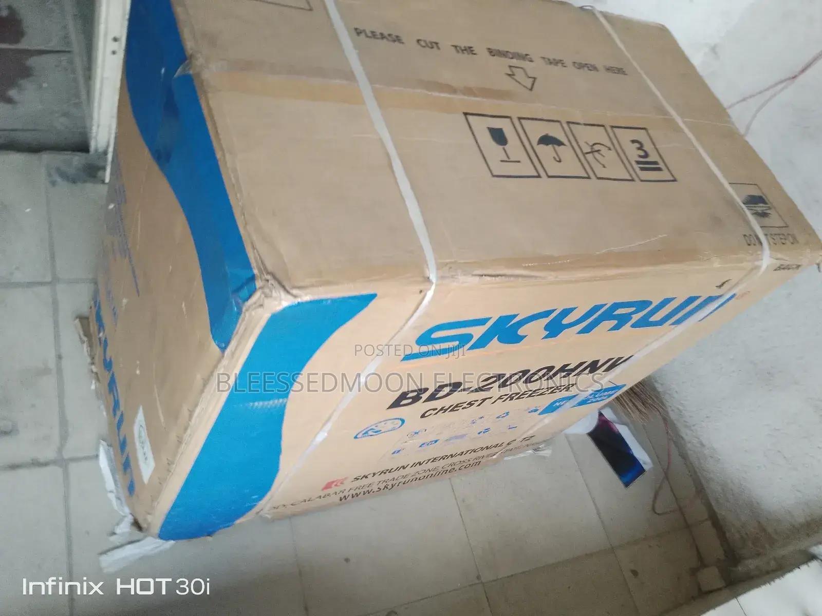 Skyrun Inverter Voltage Chest Freezer 200L 3 Years Warranty
