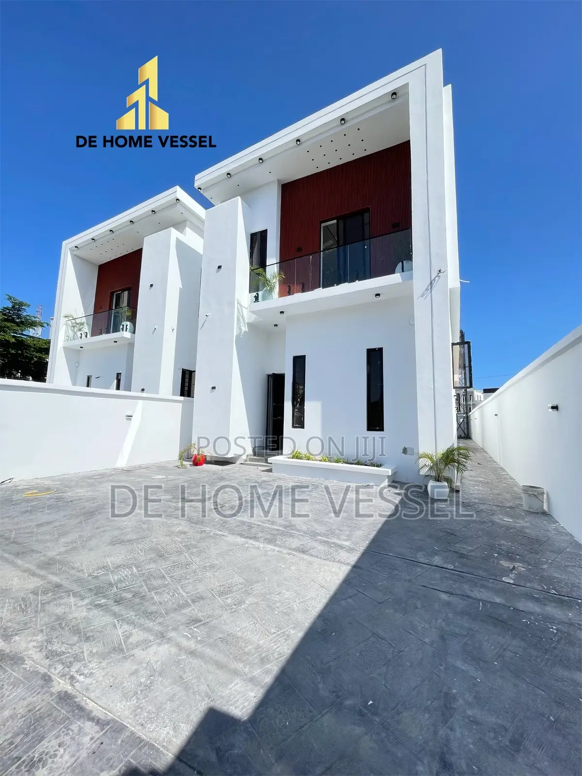 5bdrm Duplex in Ologolo for sale