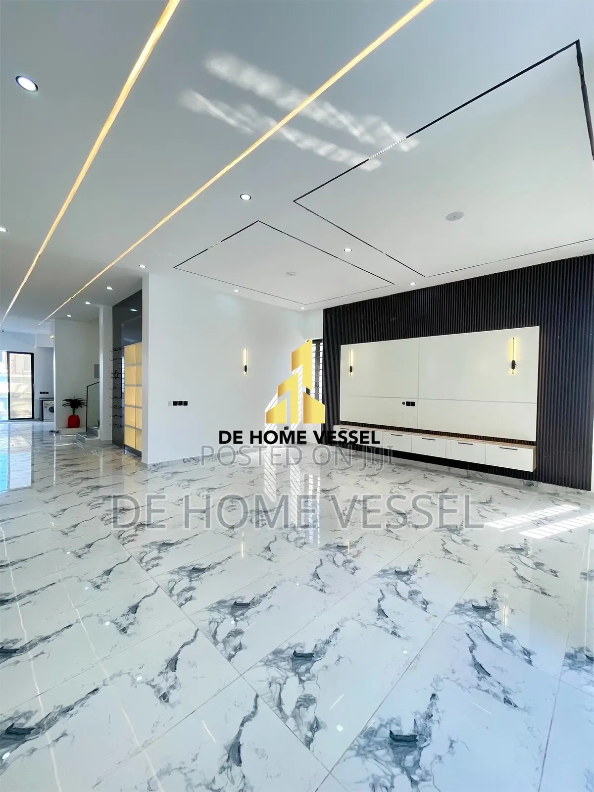 5bdrm Duplex in Ologolo for sale