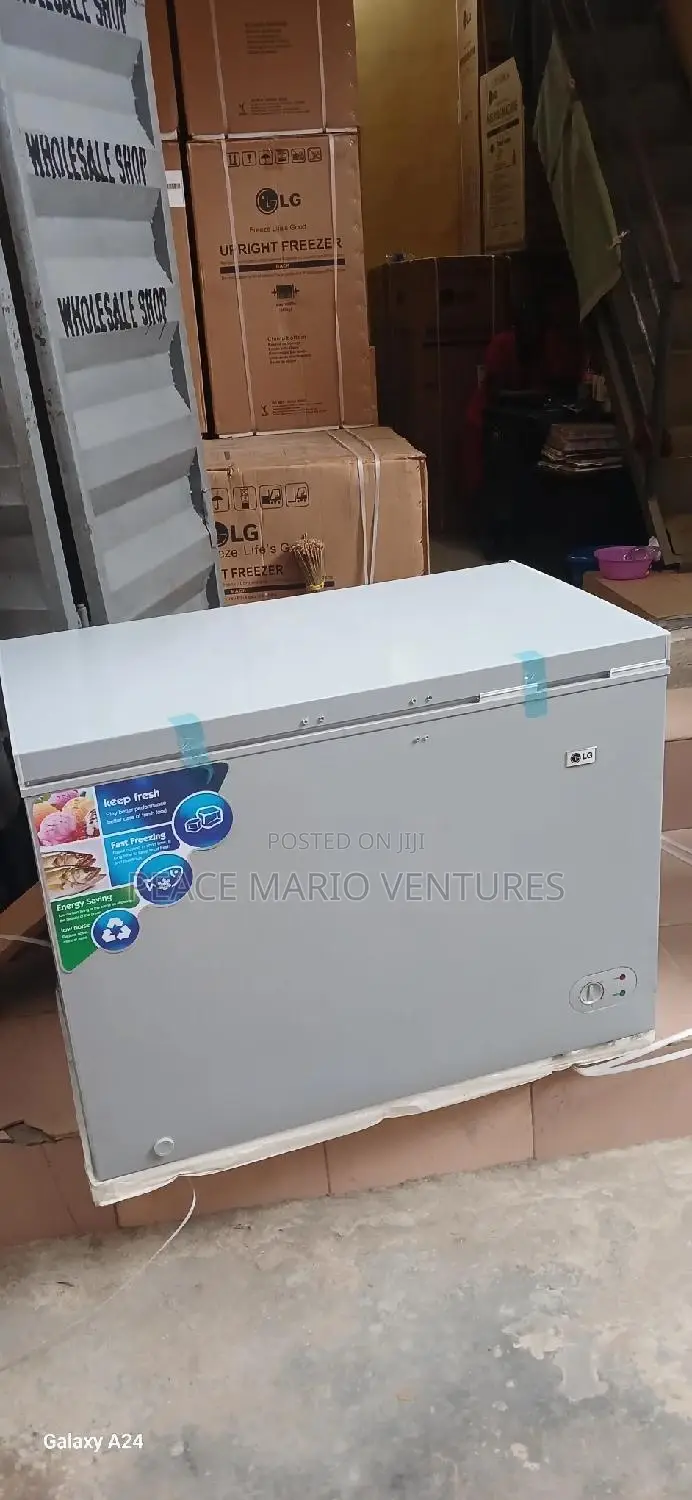 Lg Quality Deep Freezer 350litres With Transparent Glass.