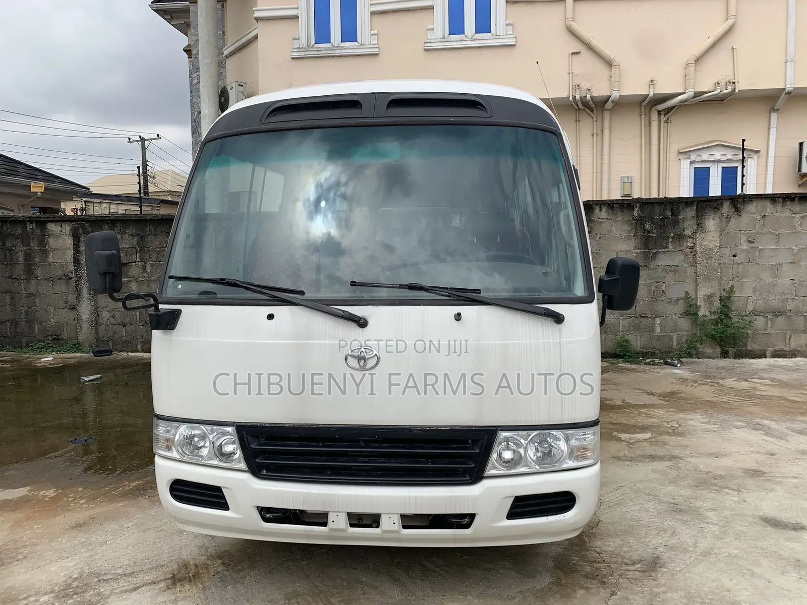 Toyota Coaster 2016