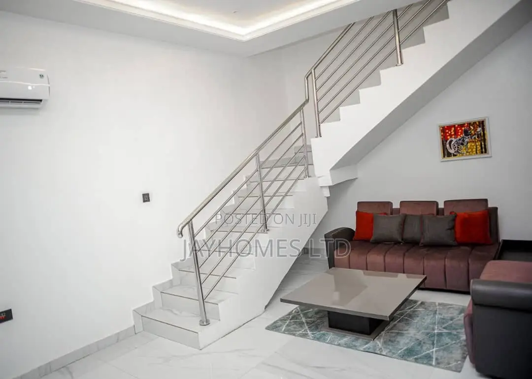 3 Bedroom Luxury Shortlet Apartment in Asaba for Booking