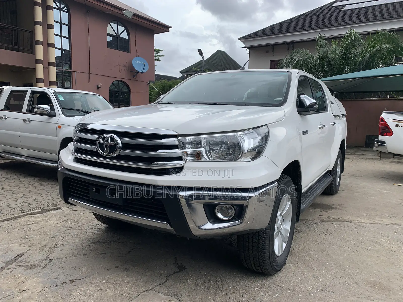 Toyota Hilux 2020 White