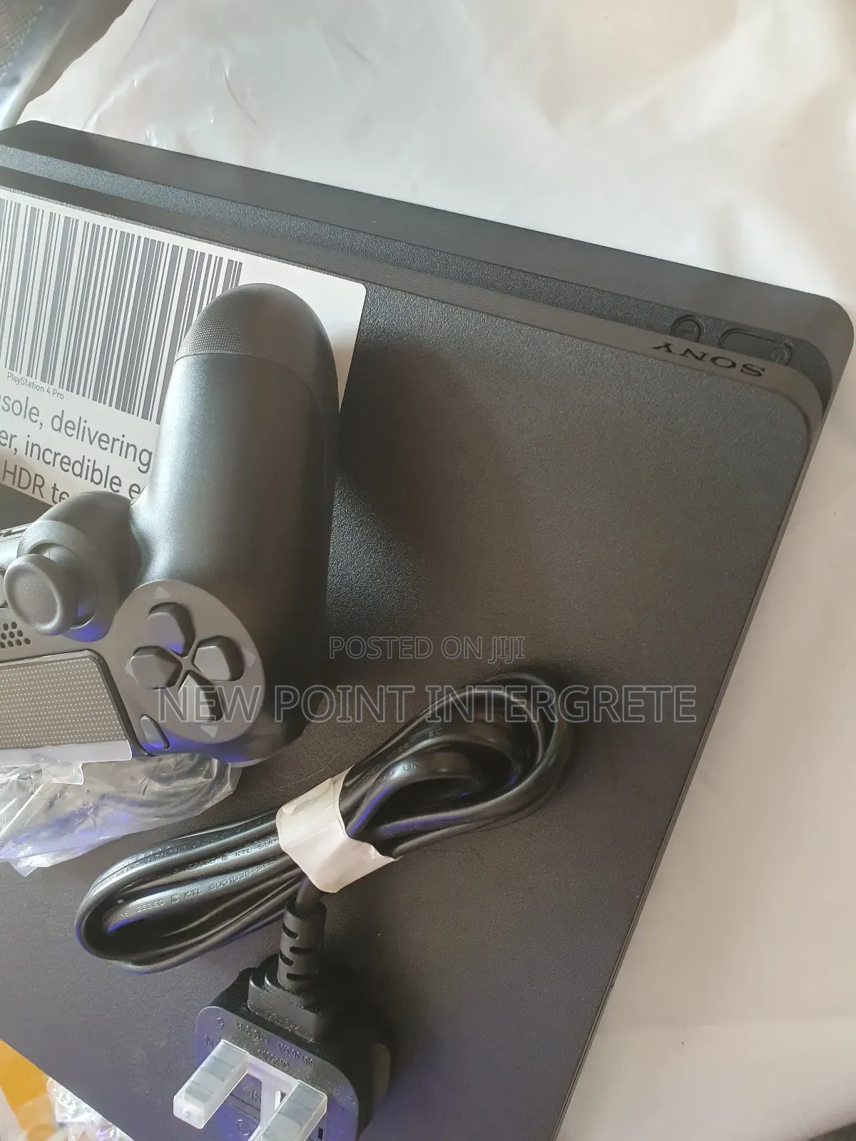 Playstation 4(Ps4) With Accessories