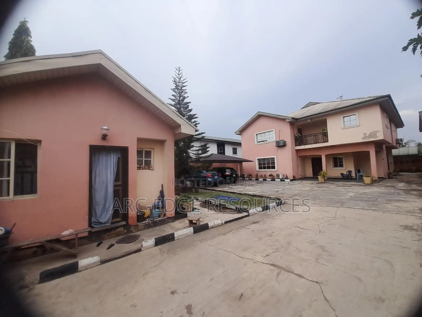 4bdrm Duplex in Ago Palace for sale