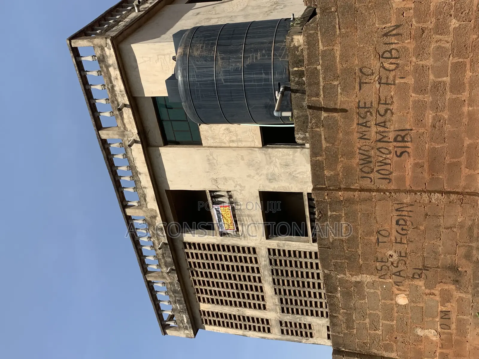 3bdrm Block of Flats in Iyana Church, Ibadan for sale