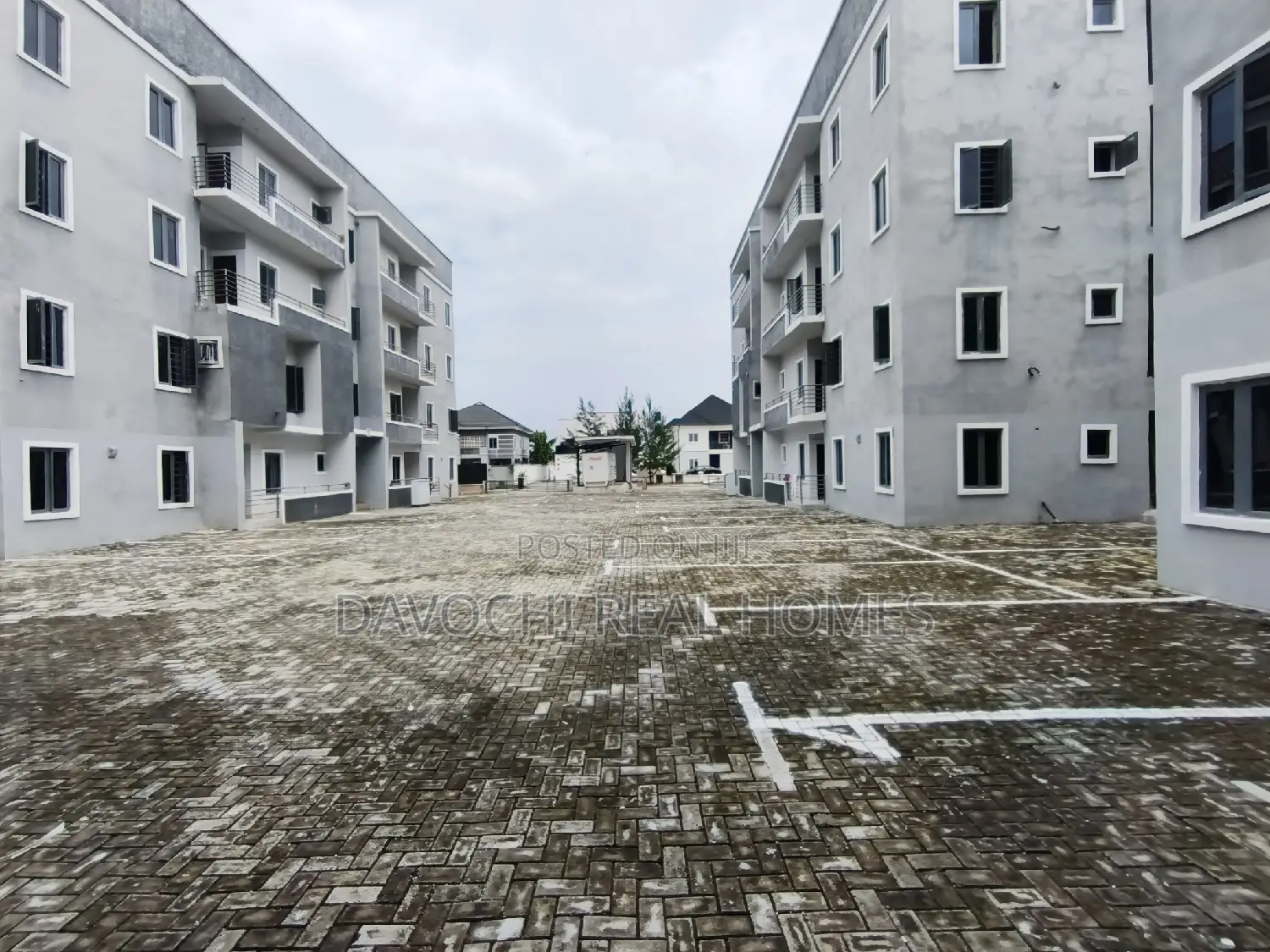 3bdrm Apartment in By Chevron Second, Lekki for rent