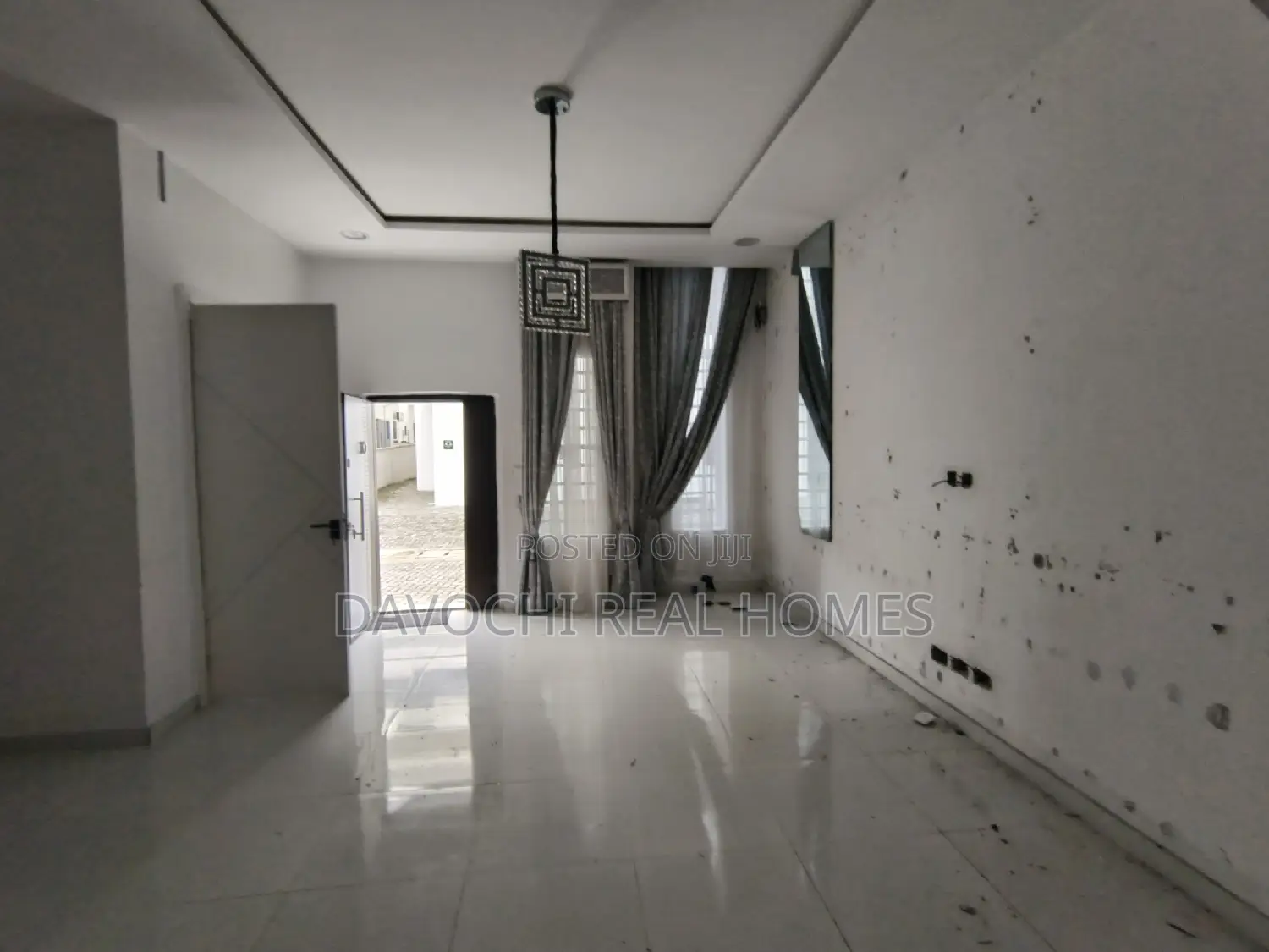 4bdrm Duplex in By Orchid Road, Lekki for rent