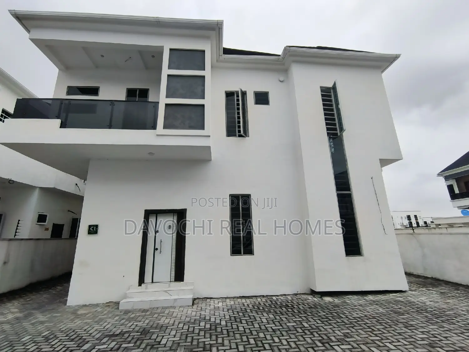 5bdrm Duplex in By Chevron Second, Lekki for rent