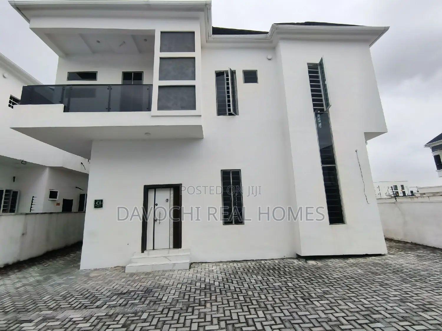 5bdrm Duplex in By Chevron Second, Lekki for rent