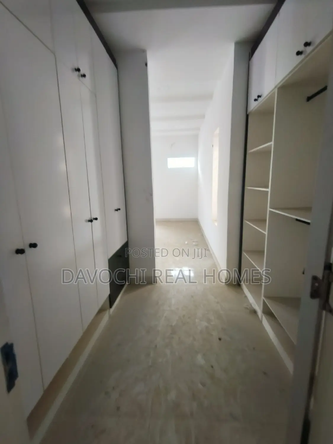 5bdrm Duplex in By Chevron Second, Lekki for rent