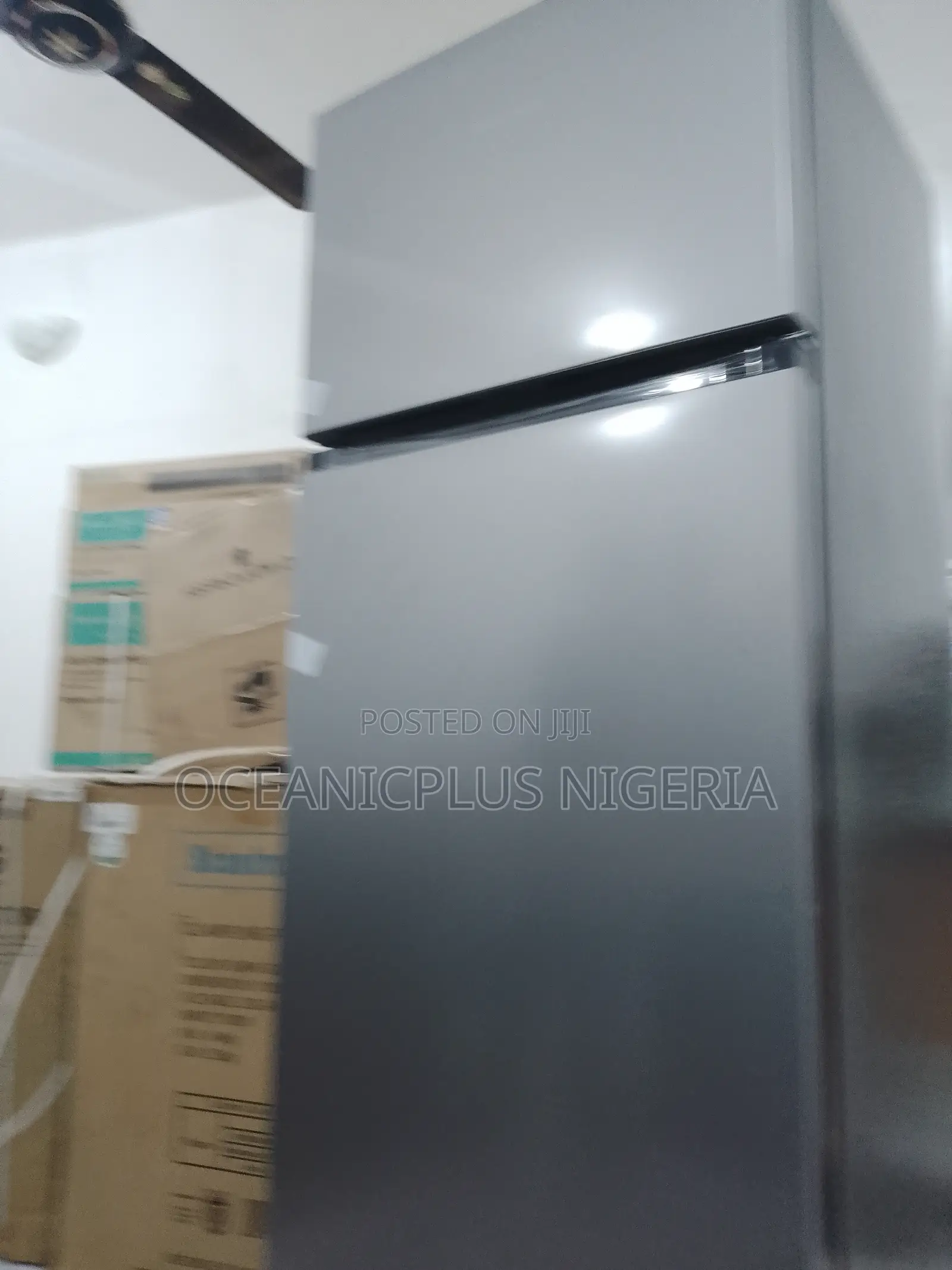 Good Quality Hisense 240L Refrigerator