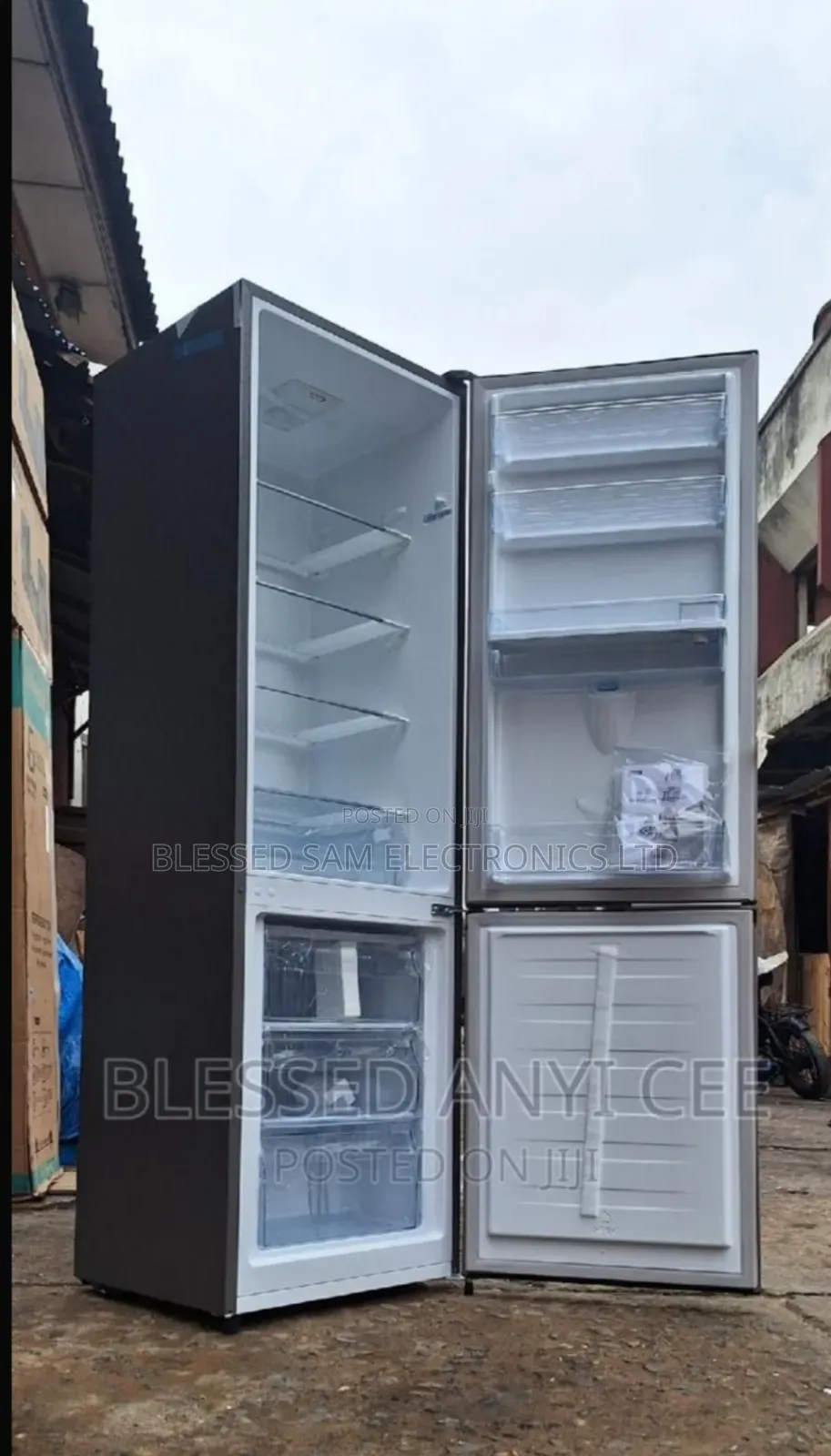 New> Hisense Double Door Fridge 264l With Dispenser > 1 Yrs