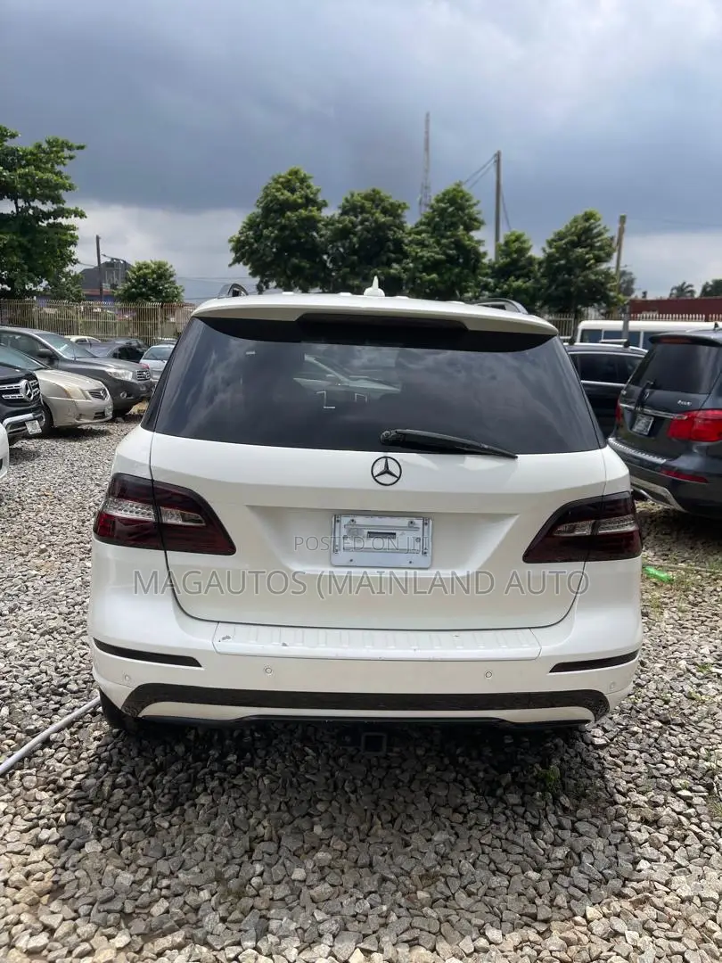 Mercedes-Benz M Class ML350 4dr SUV (3.5L 6cyl 7A) 2014 White
