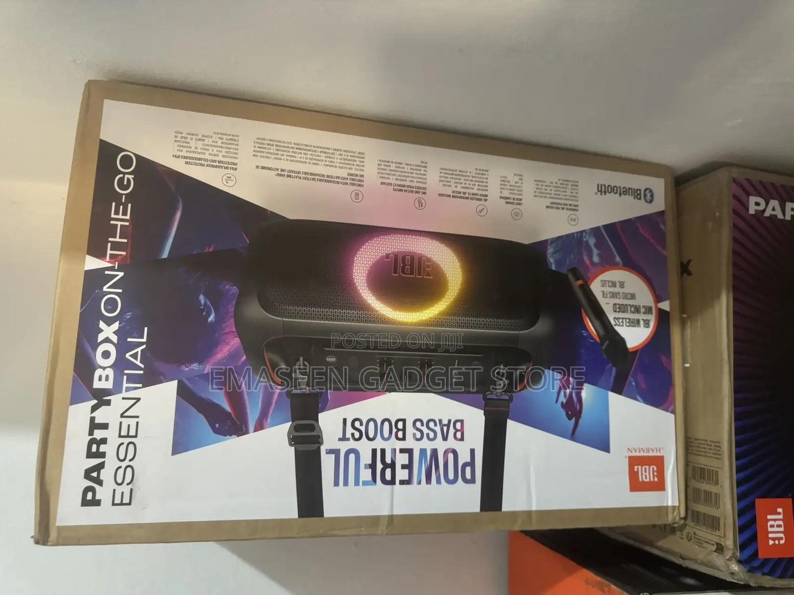 JBL Partybox on the Go Essential