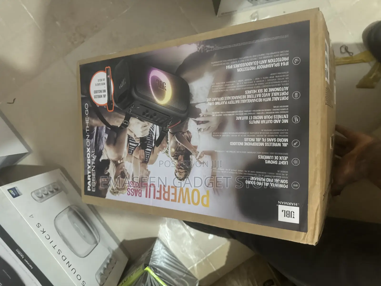 JBL Partybox on the Go Essential