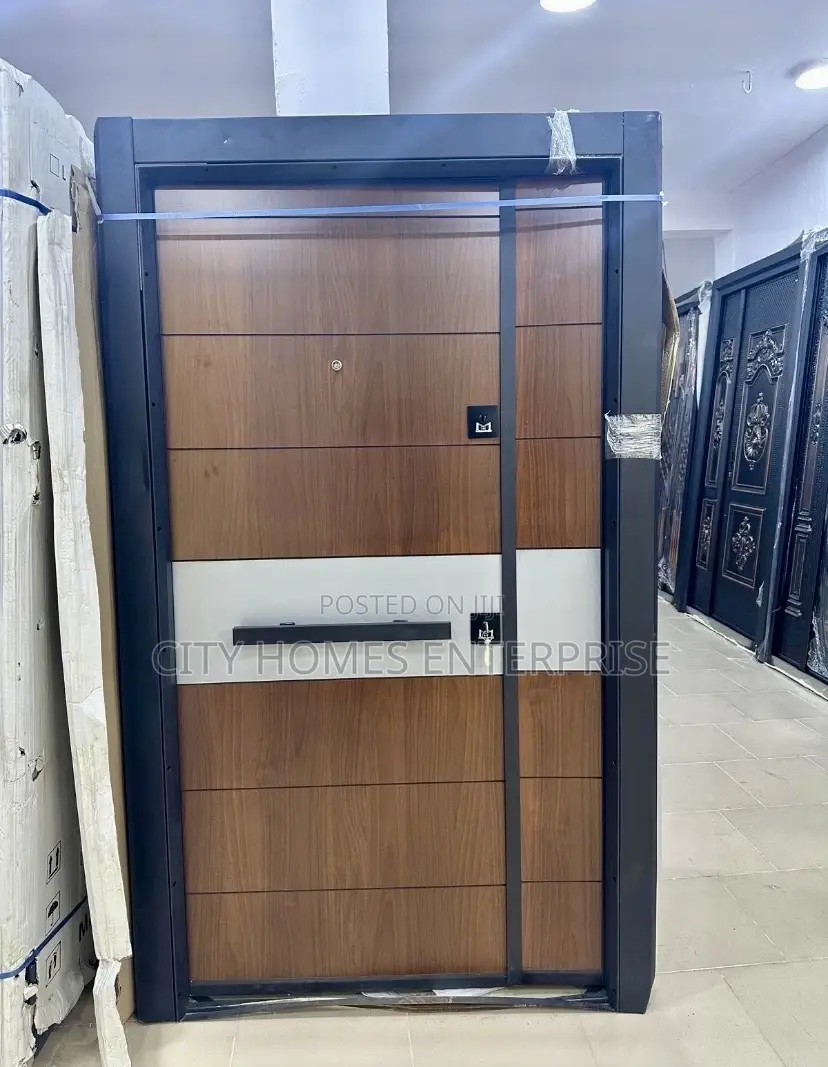 Quality Brown and White 4ft Turkey Doors