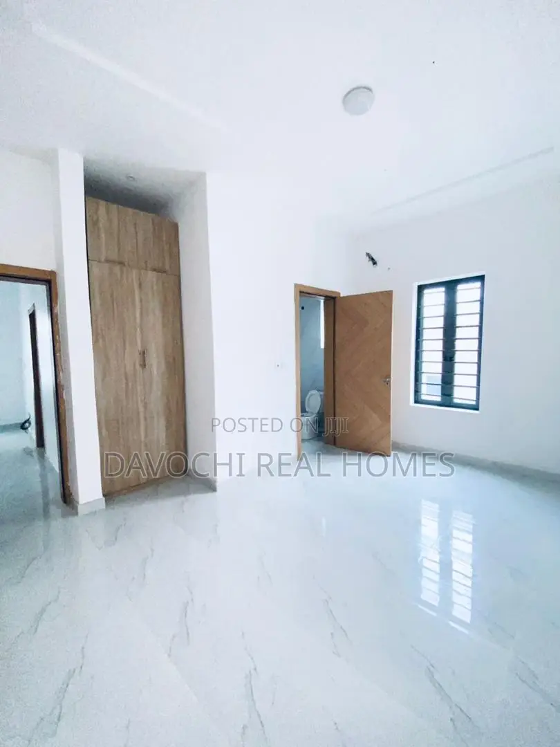 4bdrm Duplex in Chevron Drive, Lekki for rent