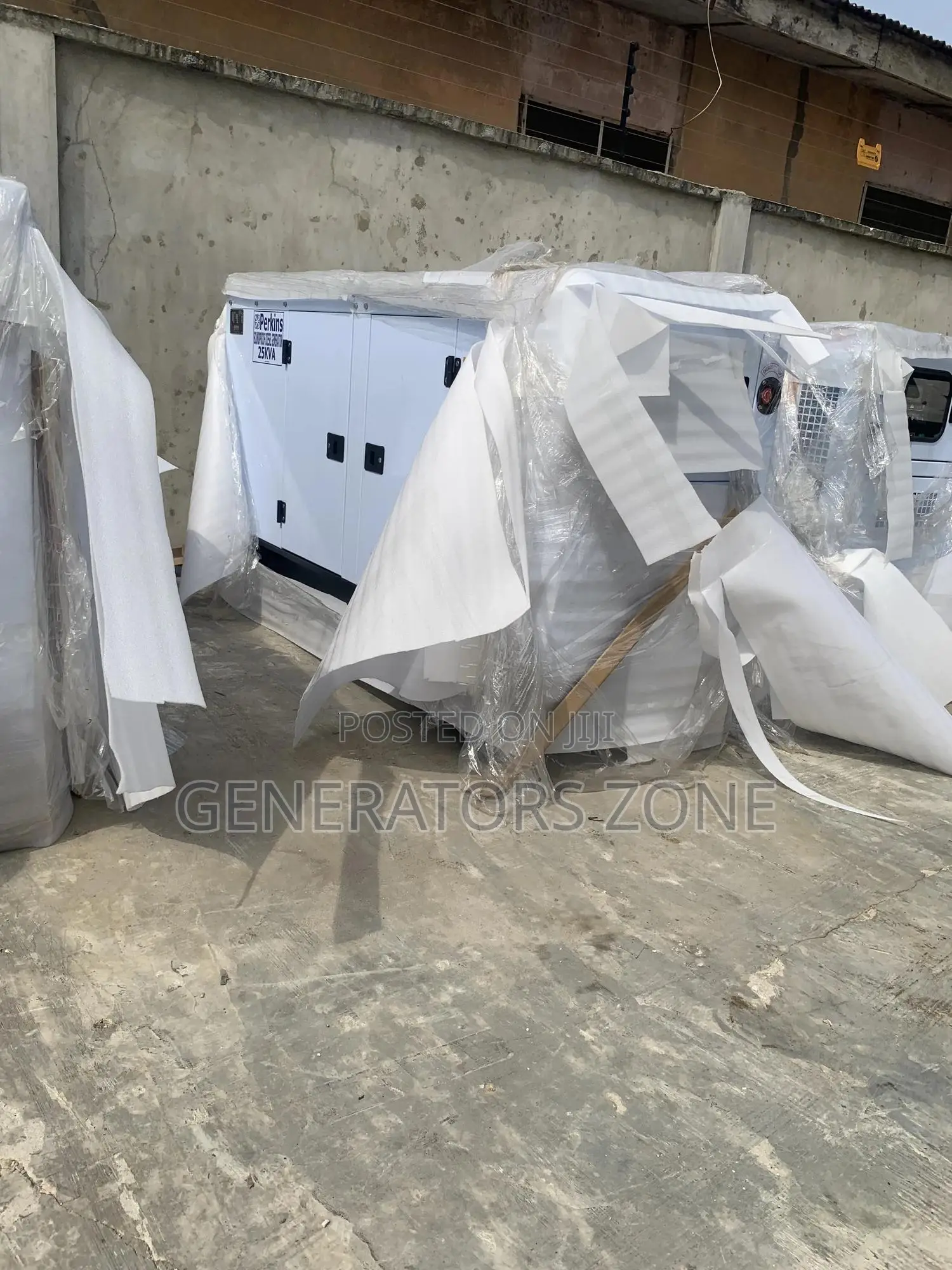 25kva DIESEL Perkins Generators