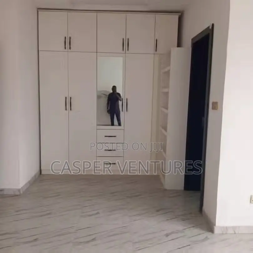 4bdrm Duplex in Salem, Ikate for sale