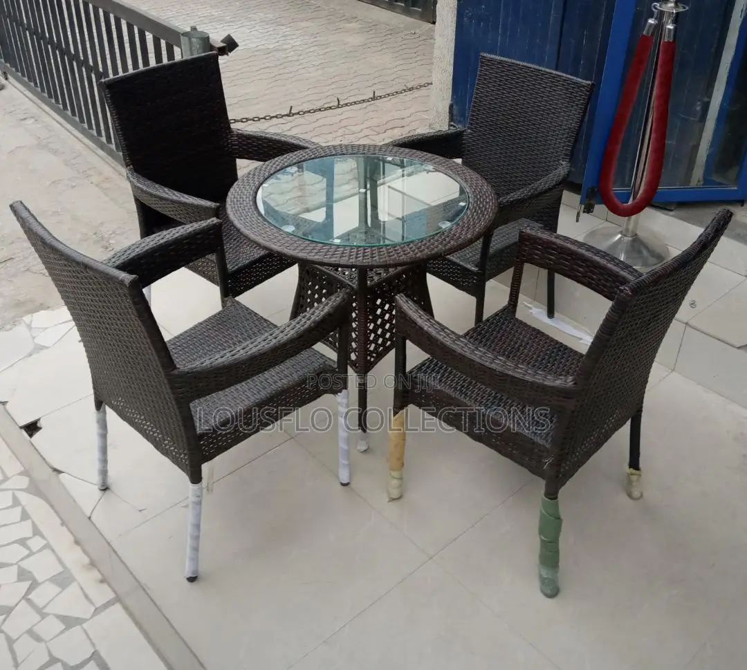 Quality Ranta Seating With Table For Ur Outdoor Relaxation