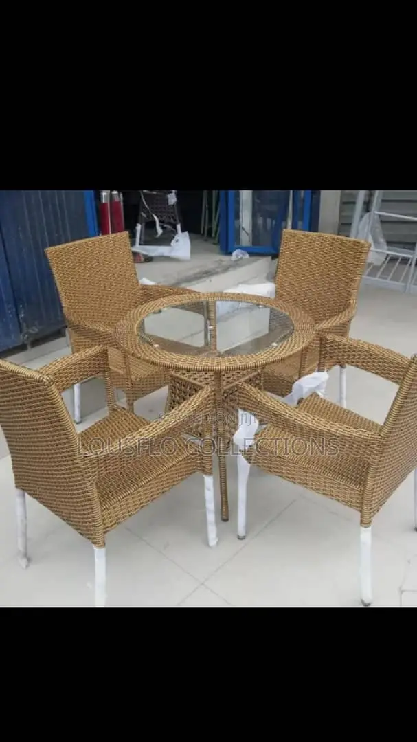 Quality Ranta Seating With Table For Ur Outdoor Relaxation