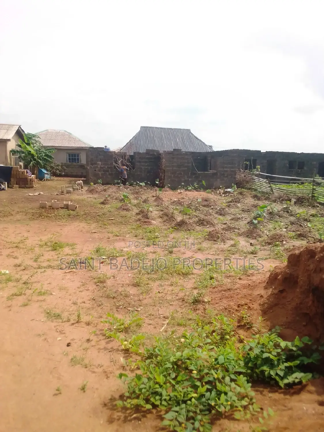 3bdrm Bungalow in Agura-Alaro Cda., Gberigbe for sale