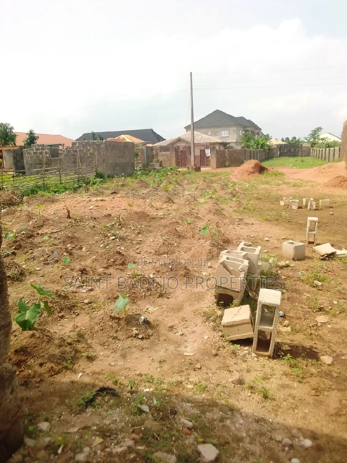 3bdrm Bungalow in Agura-Alaro Cda., Gberigbe for sale